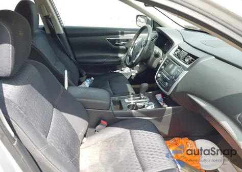 2016 Nissan Altima 2.5 Sv z USA, uszkodzony, nr VIN 1N4AL3AP2GC204368